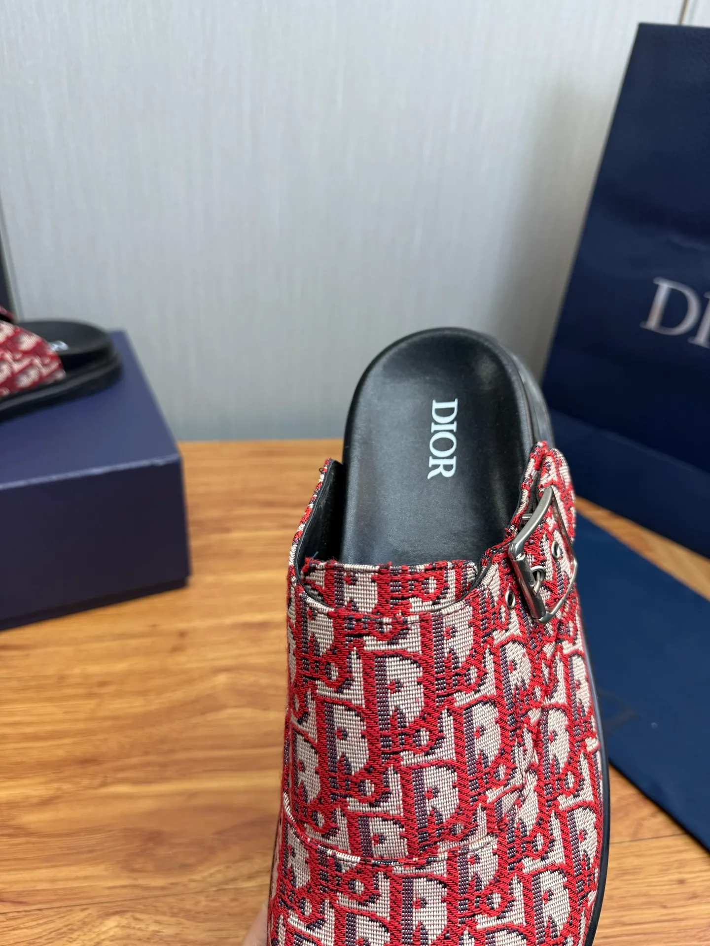 Men's men's shoes 420💰 Dior. Men's slippers🩴Official website 1:1 production 38-45 yards 45 46 🉑️Customized original material shipped✅